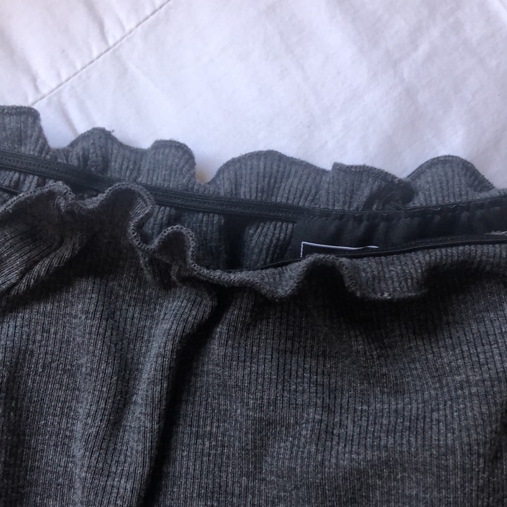 Crop Top - Picture 2 of 4
